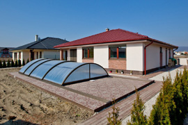 bungalov s bazénom