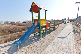 detské ihrisko - šmykľavka